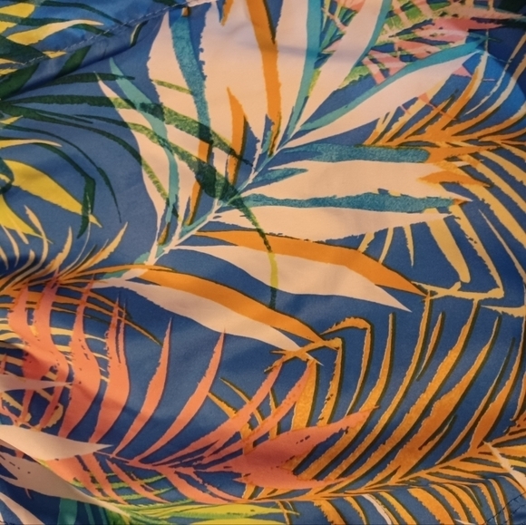 ATHLETIC WORKS, WOMENS BLUE TROPICAL DRIWORKS SHORTS L 12-14 - Picture 2 of 6